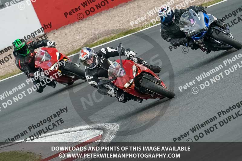 donington no limits trackday;donington park photographs;donington trackday photographs;no limits trackdays;peter wileman photography;trackday digital images;trackday photos